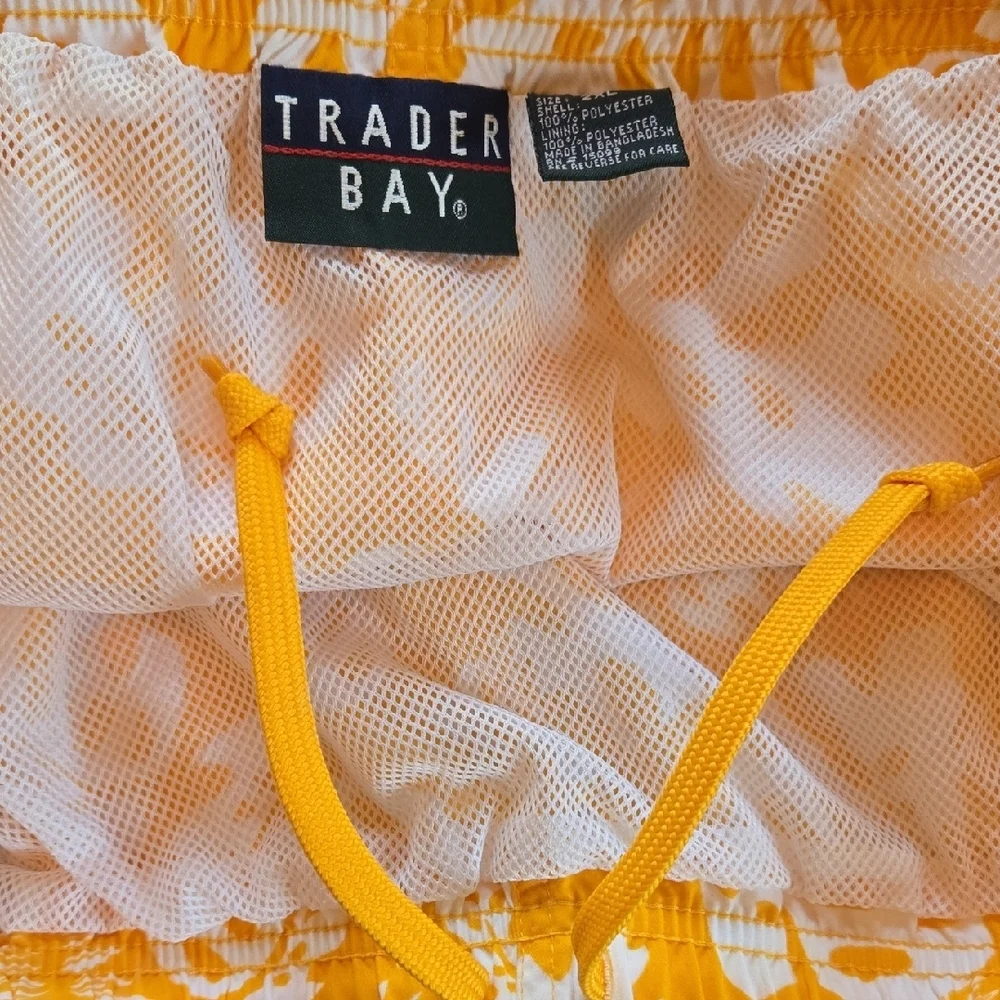 Tropical Yellow & White Men's Swim Trunks 2X Surf Bright Summer Pool Vintage 80s